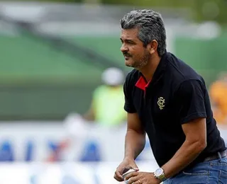 Ex-Vitória fica 'preso' no Catar e presencia guerra de perto: "Medo"