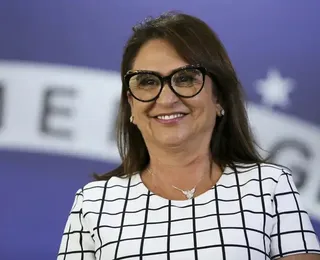 Filiação de Kátia Abreu ao PT gera revolta e pedido de anulação
