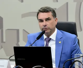 Flávio Bolsonaro planeja duas visitas à Bahia em junho