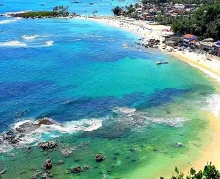 Furto de bandeira expõe tensão entre Israel e Palestina em praia da Bahia