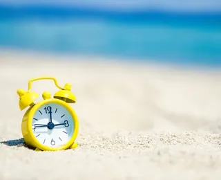 Horário de verão começa neste sábado e relógios devem ser adiantados