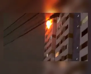 Incêndio atinge apartamento e assusta moradores em bairro de Salvador