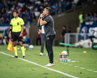 Jair Ventura aponta problema recorrente do Vitória: "Gol sobre gol"