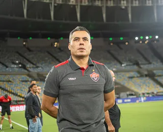Jair Ventura vê jogo "espetacular" do Vitória em empate com Fluminense
