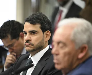 Jorge Messias avança na CCJ e terá destino no STF selado por senadores