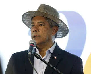 Jerônimo Rodrigues se emociona com relato de jovem quilombola em Irecê