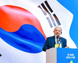 Lula faz parada surpresa no Oriente Médio antes de voltar ao Brasil
