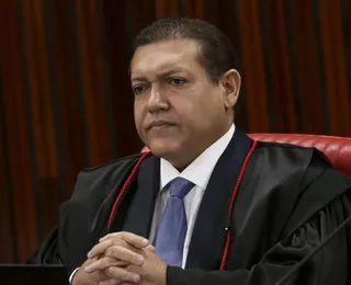 Ministro do STF viajou em avião bancado por advogada do Banco Master