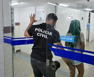 Mulher comparsa do suspeito de roubo no metrô de Salvador é presa