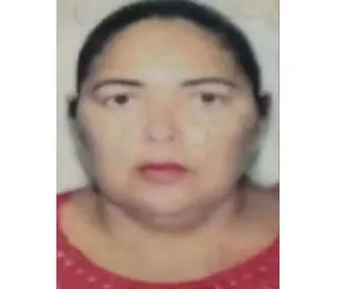Mulher morre atropelada ajudando marido a manobrar caminhão na Bahia