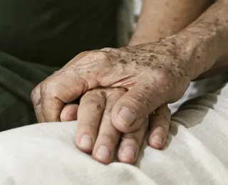 Não é só genética e idade: entenda como demência pode ser causada