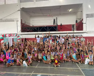 O projeto de ginástica que muda vidas de crianças em Lauro de Freitas