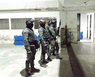 Operação mira celulares em presídios da Bahia e tenta frear atuação de facções