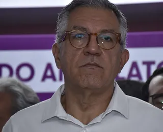 Padilha detona Flávio Bolsonaro após polêmica das terras raras: "Entregador do Brasil"