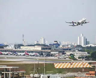 Pane geral suspende pousos e decolagens em São Paulo