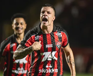 Pega Leão! Vitória mostra força e bate o Galo no Barradão