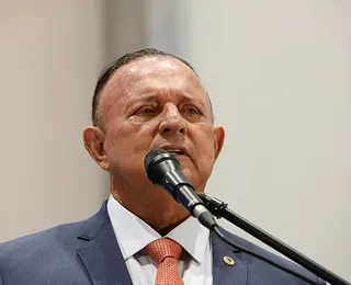 Prazo da Alba expira e Adolfo Menezes é candidato único ao TCM