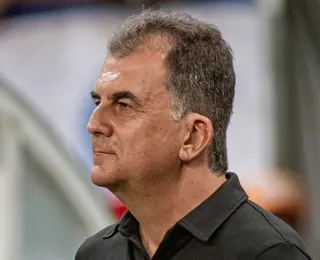 Punido por 1 mês, presidente do Vitória dispara contra STJD: "Estou na Coreia do Norte?"