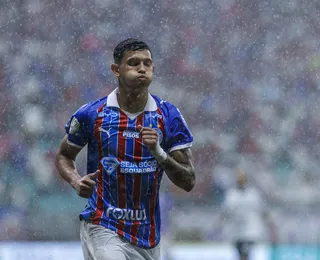 Remo nada de braçada e naufraga o Bahia em noite chuvosa na Fonte Nova
