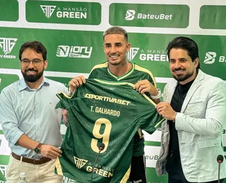 "Mandou baixar a porrada", diz Thiago Galhardo sobre Rogério Ceni