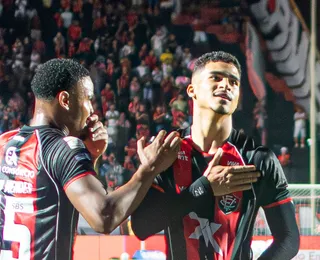 Sensação do Vitória supera astros do Brasileirão em média de gols