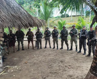 Suspeitos de ataque a turistas são presos e arsenal é apreendido na Bahia