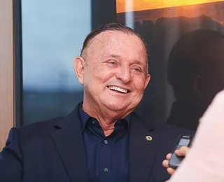 TCM: Alba formaliza convocação de Adolfo Menezes para sabatina na CCJ