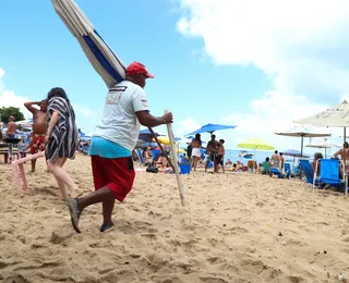Projeto quer treinar barraqueiros para salvar banhistas em Salvador