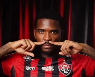 Vitória anuncia contratação de zagueiro emprestado pelo Corinthians