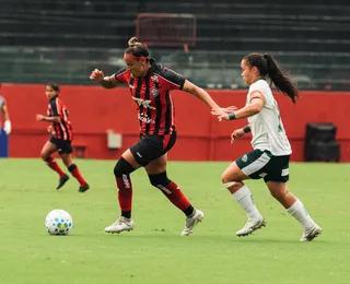 Vitória é goleado em casa e segue sem vencer no Brasileirão Feminino