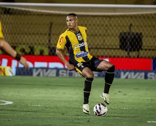 Vitória tentou contratação de zagueiro de time paulista; saiba quem é