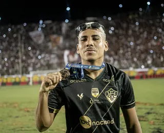 Xodó da torcida do Vitória é anunciado por novo clube; saiba qual