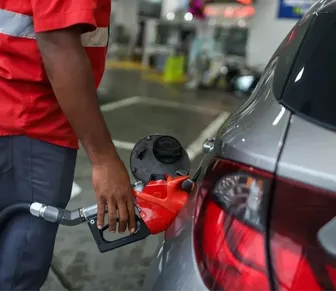 Preço da gasolina reduz em 11,3% na Bahia; entenda