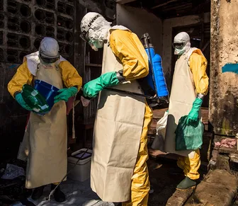 Governo investiga caso suspeito de ebola em homem no Brasil