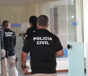 Homem é preso após mostrar vídeos pornôs a jovem em estação de metrô de Salvador