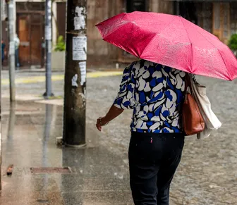 Onda de frio avança pelo Brasil e provoca ventos de até 100 km/h