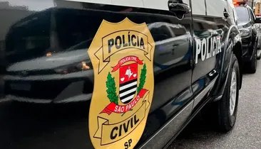 Homem é atacado com água quente e facada no peito após reclamar do jantar
