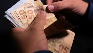 Dupla de agiotas é presa após investigação revelar ameaças e perseguições
