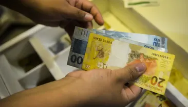Vale a pena ser médico ou advogado? Veja os maiores salários do Brasil