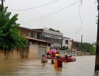 Chuvas em Pernambuco e na Paraíba deixam mais de três mil desabrigados - Imagem