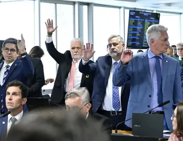 CPMI do INSS: base de Lula tenta barrar quebra de sigilo de Lulinha - Imagem