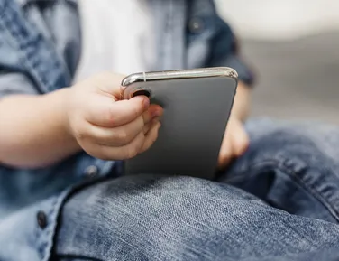 ECA Digital: veja principais pontos do novo decreto que protege crianças na internet - Imagem