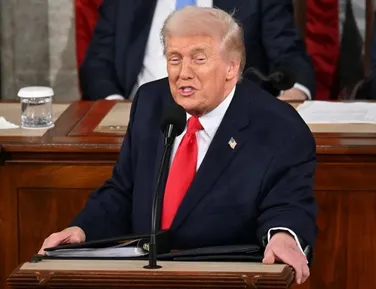 Trump desafia Suprema Corte e ameaça Irã em discurso recorde - Imagem