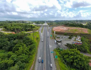 Feriadão de Tiradentes: veja como evitar trânsito em rodovias baianas - Imagem
