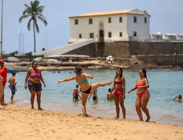 Superferiado de 4 dias em abril é confirmado; veja quem tem a folga - Imagem