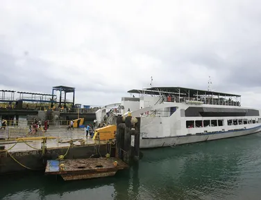 Ferry-boat inicia processo de adequação à Ponte Salvador-Itaparica - Imagem