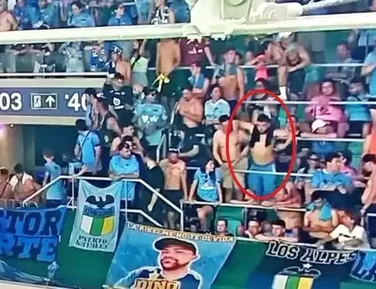 Torcedor do O’Higgins flagrado em ato racista vai seguir preso na Bahia - Imagem