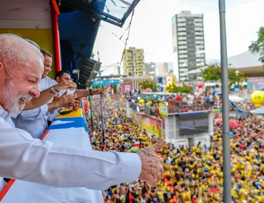 Lula quebra tradição e consegue feito inédito no Carnaval de Salvador - Imagem