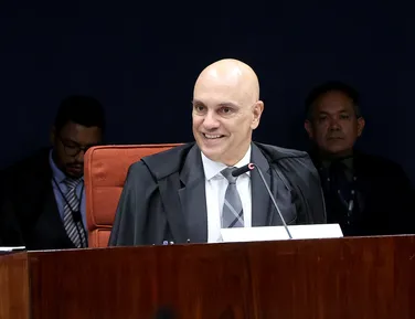 "Perdeu, mané": Moraes nega liberdade a cabeleireira que pichou STF - Imagem