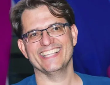 Prefeito que agrediu ex é acusado de usar máquina pública para calúnia - Imagem